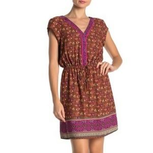 NWT Floral Cap Sleeve dress